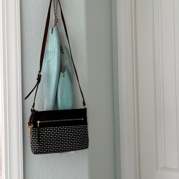 NWT Fossil Fiona Black Stripe Crossbody Bag - Picture 3 of 12